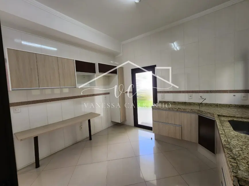 Casa de Condomínio com 3 quartos à venda, 269m2 em Ibiti Royal Park, Sorocaba - SP - imagem 9 Foto 9 de Casa de Condomínio com 3 quartos à venda, 269m2 em Ibiti Royal Park, Sorocaba - SP
