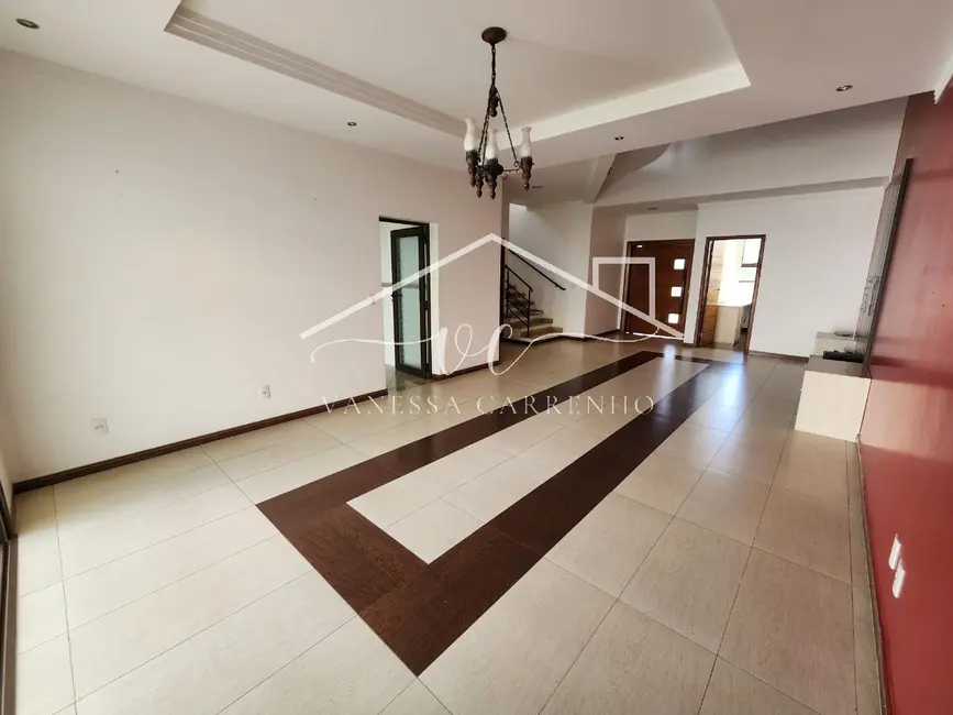 Casa de Condomínio com 3 quartos à venda, 269m2 em Ibiti Royal Park, Sorocaba - SP - imagem 3 Foto 3 de Casa de Condomínio com 3 quartos à venda, 269m2 em Ibiti Royal Park, Sorocaba - SP