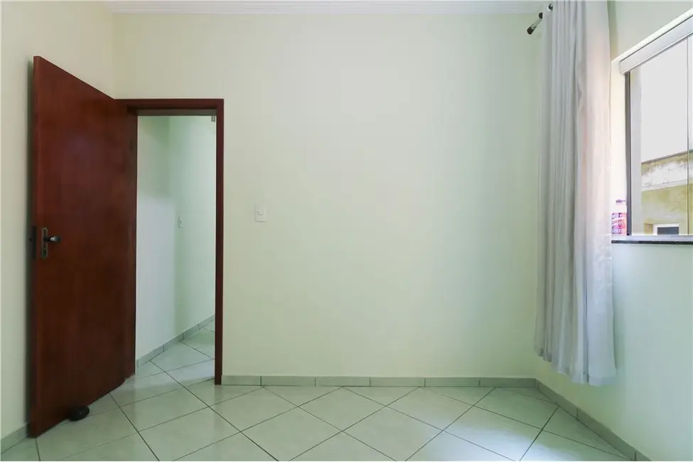 Foto 2 de Casa com 2 quartos à venda, 220m2 em Chácara Maria Trindade, São Paulo - SP