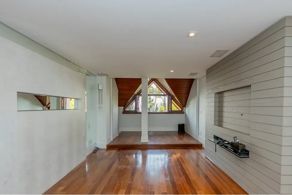 Casa com 4 quartos à venda, 391m2 em Vila Inah, São Paulo - SP - imagem 1 Foto 1 de Casa com 4 quartos à venda, 391m2 em Vila Inah, São Paulo - SP