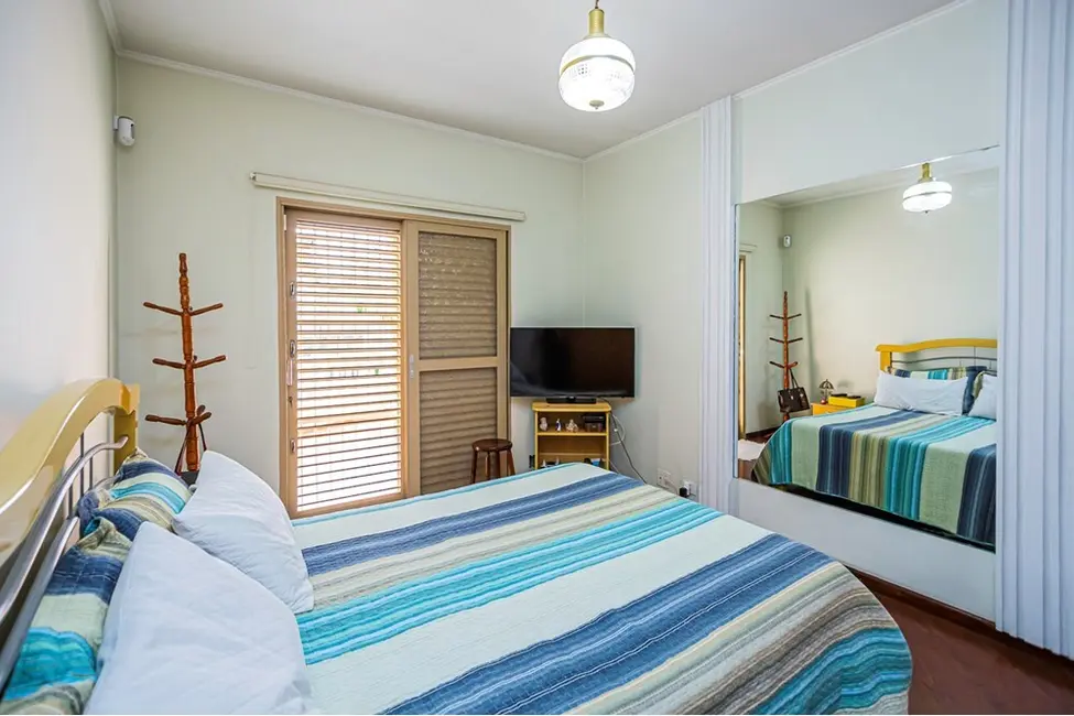 Casa com 2 quartos à venda, 160m2 em Jardim da Glória, São Paulo - SP - imagem 2 Foto 2 de Casa com 2 quartos à venda, 160m2 em Jardim da Glória, São Paulo - SP