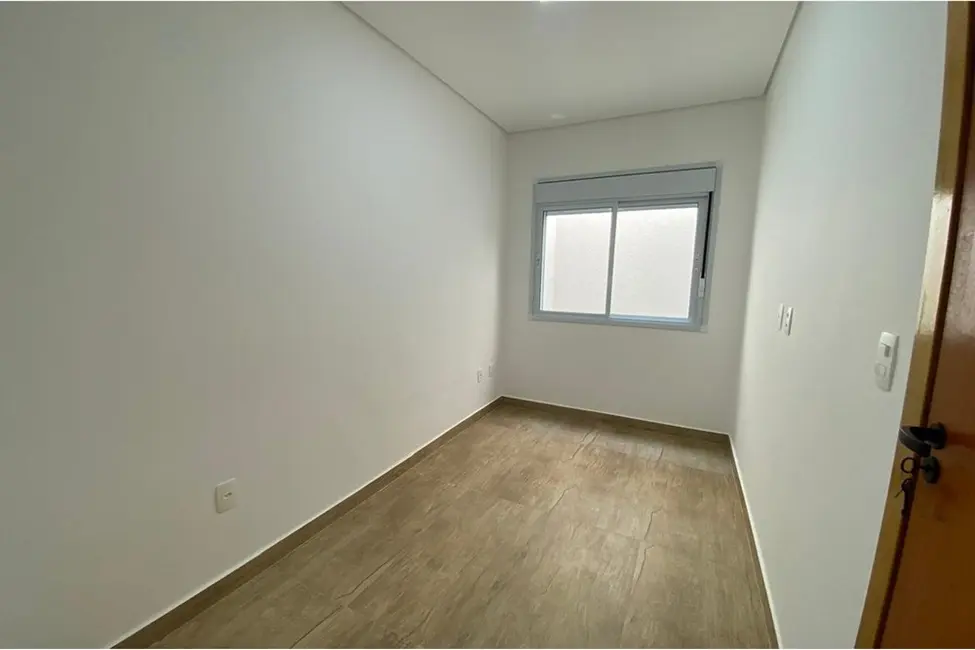 Foto 2 de Casa com 3 quartos à venda, 200m2 em Vila Salete, São Paulo - SP