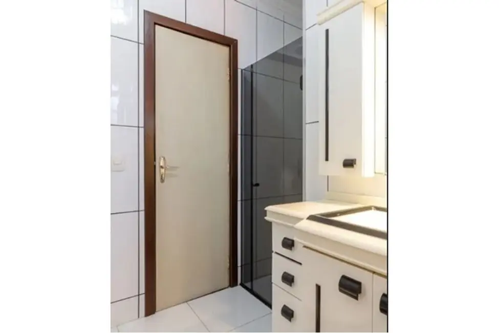Foto 2 de Casa com 3 quartos à venda, 201m2 em Vila Marari, São Paulo - SP