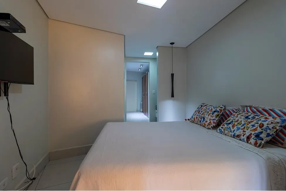 Foto 3 de Casa com 2 quartos à venda, 220m2 em Vila Monumento, São Paulo - SP