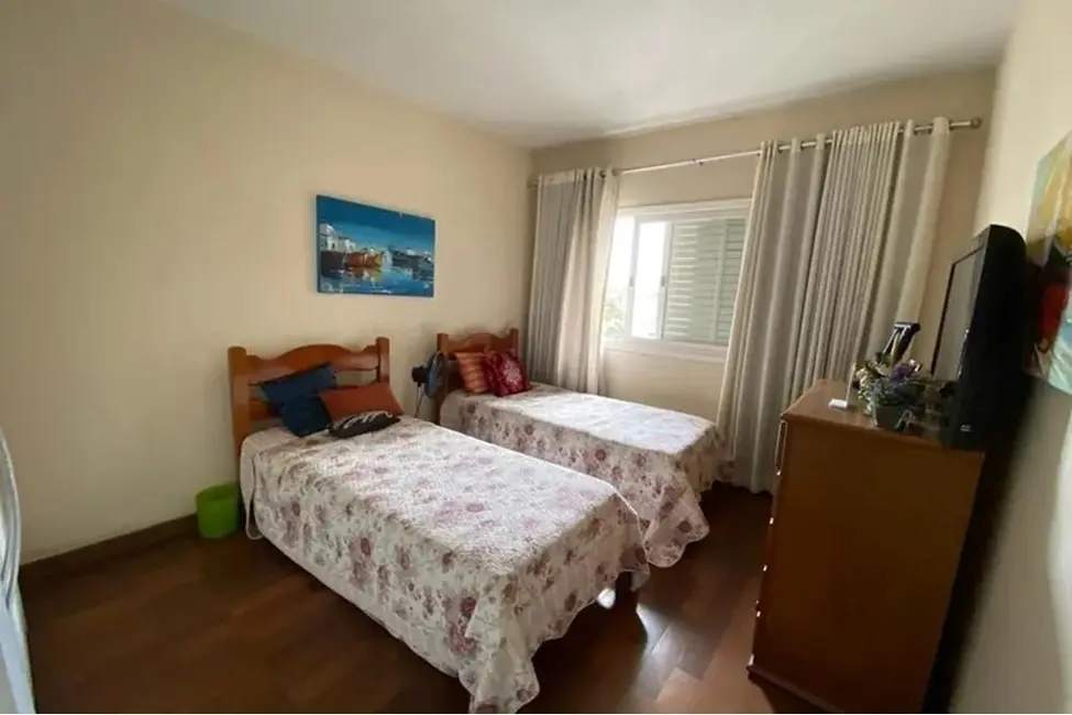 Foto 6 de Casa com 5 quartos à venda, 229m2 em Planalto Paulista, São Paulo - SP