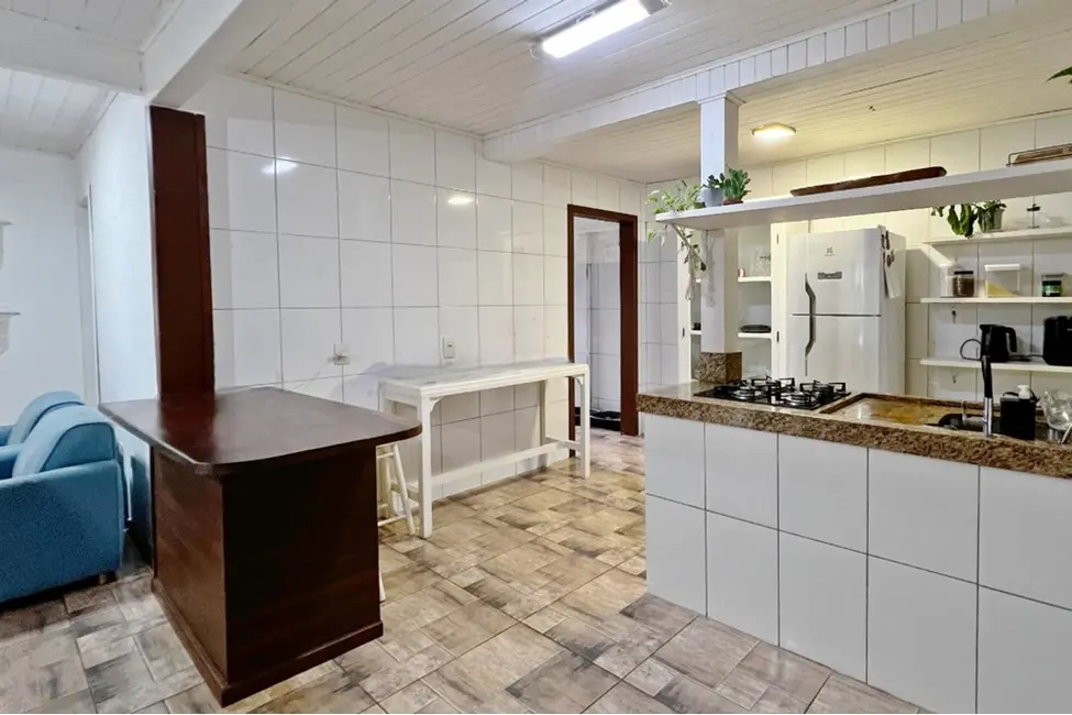 Foto 4 de Casa com 4 quartos à venda, 250m2 em Centro, Balneario Camboriu - SC