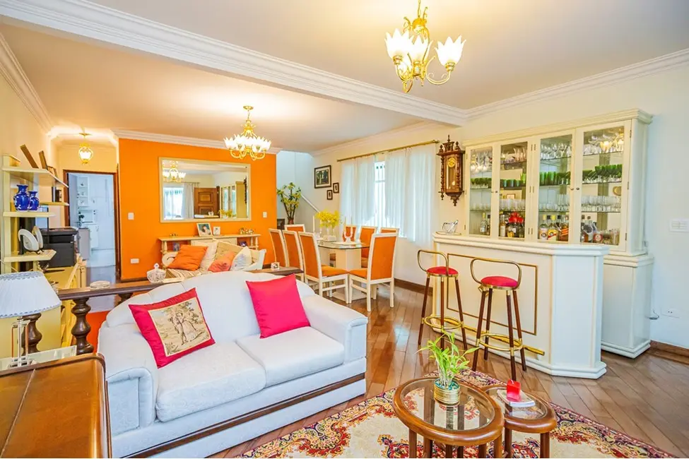 Casa com 3 quartos à venda, 240m2 em Mirandópolis, São Paulo - SP - imagem 1 Foto 1 de Casa com 3 quartos à venda, 240m2 em Mirandópolis, São Paulo - SP