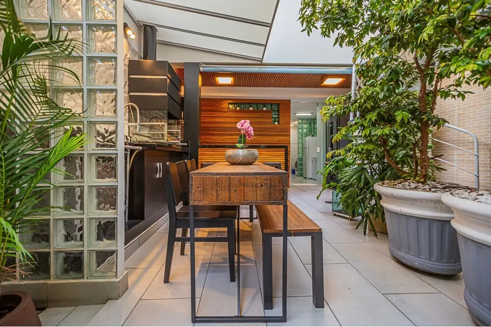 Foto 3 de Casa com 5 quartos à venda, 231m2 em Bosque da Saúde, São Paulo - SP