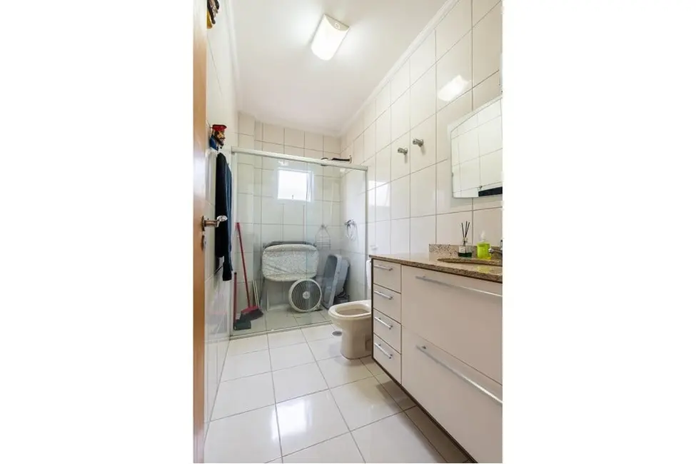 Foto 9 de Casa com 4 quartos à venda, 229m2 em Vila Gumercindo, São Paulo - SP