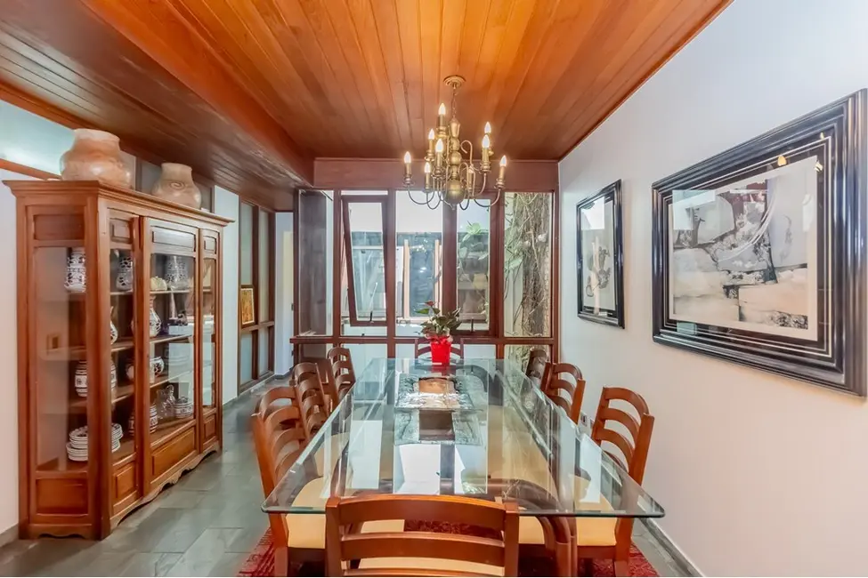 Foto 5 de Casa com 4 quartos à venda, 310m2 em Moema, São Paulo - SP