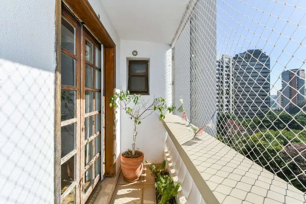 Foto 9 de Apartamento com 4 quartos à venda, 200m2 em Real Parque, São Paulo - SP