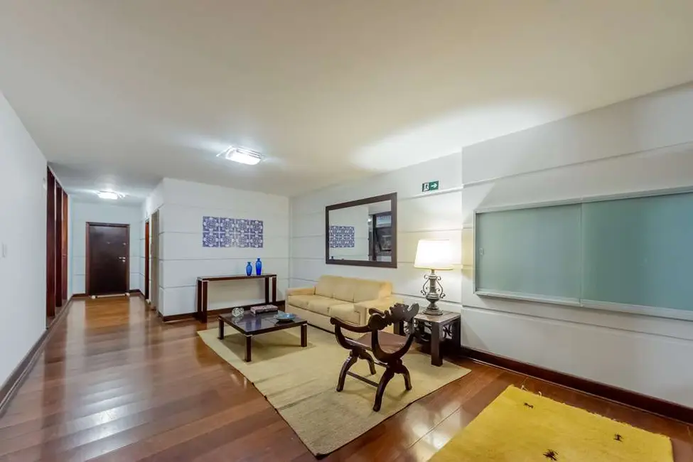 Apartamento com 3 quartos à venda, 141m2 em Santa Cecília, São Paulo - SP - imagem 5 Foto 5 de Apartamento com 3 quartos à venda, 141m2 em Santa Cecília, São Paulo - SP