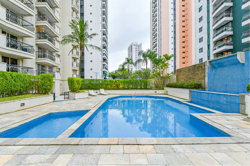 Apartamento com 3 quartos à venda, 110m2 em Moema, São Paulo - SP - imagem 8 Foto 8 de Apartamento com 3 quartos à venda, 110m2 em Moema, São Paulo - SP