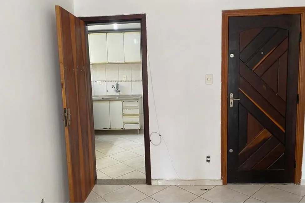Foto 2 de Apartamento com 3 quartos à venda, 71m2 em Vila Firmiano Pinto, São Paulo - SP
