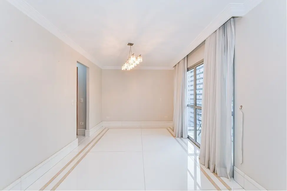 Foto 8 de Apartamento com 3 quartos à venda, 214m2 em Itaim Bibi, São Paulo - SP