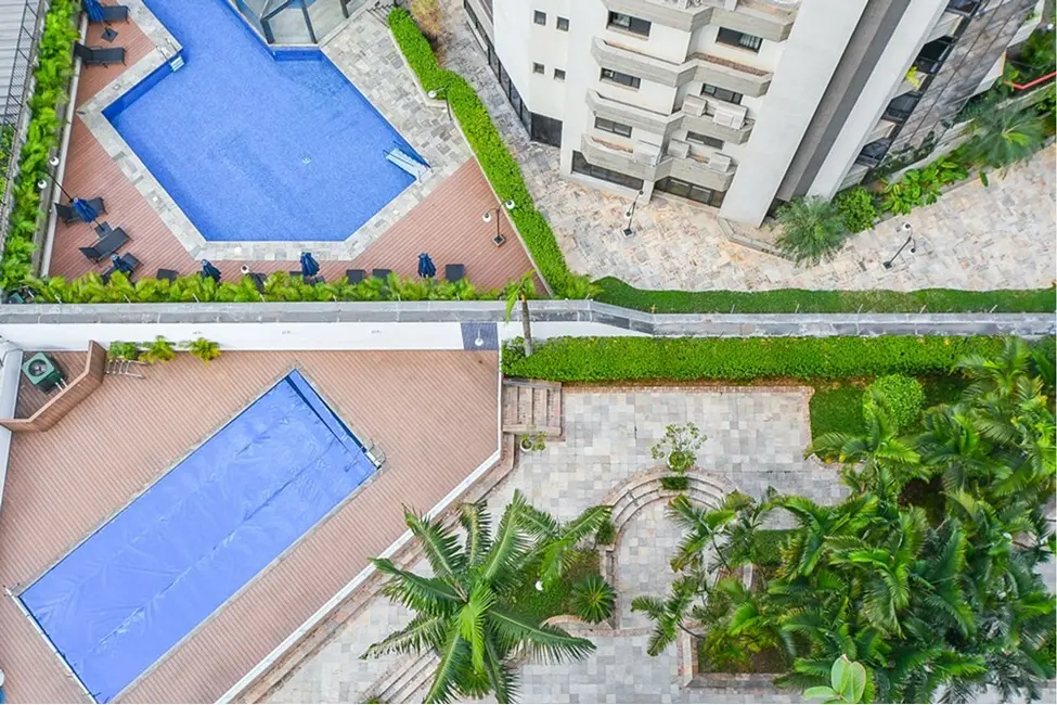 Foto 7 de Apartamento com 3 quartos à venda, 214m2 em Itaim Bibi, São Paulo - SP