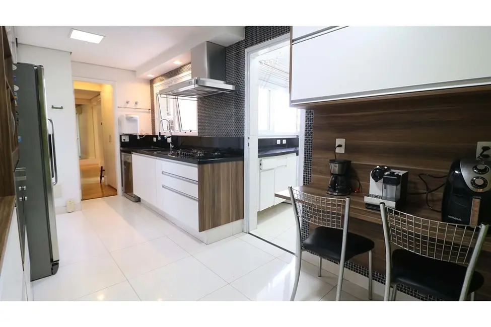 Foto 2 de Apartamento com 3 quartos à venda, 240m2 em Cidade Monções, São Paulo - SP