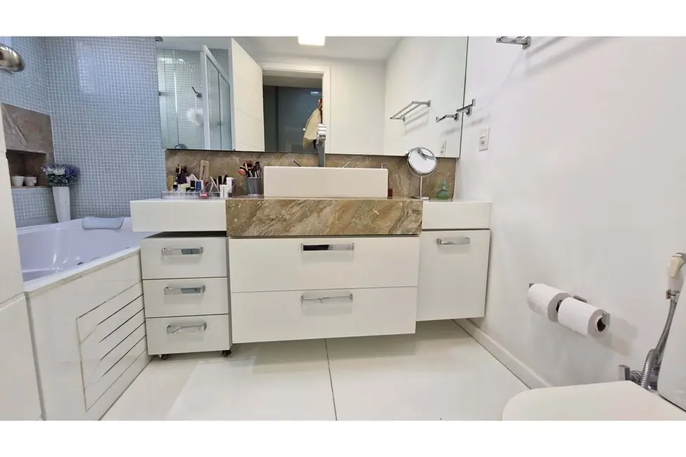 Foto 8 de Apartamento com 3 quartos à venda, 240m2 em Cidade Monções, São Paulo - SP