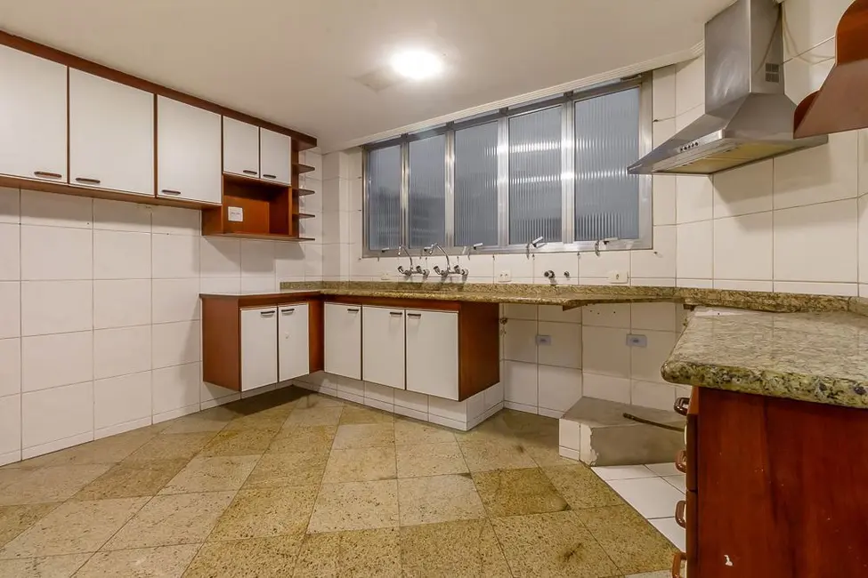 Apartamento com 3 quartos à venda, 125m2 em Pinheiros, São Paulo - SP - imagem 8 Foto 8 de Apartamento com 3 quartos à venda, 125m2 em Pinheiros, São Paulo - SP