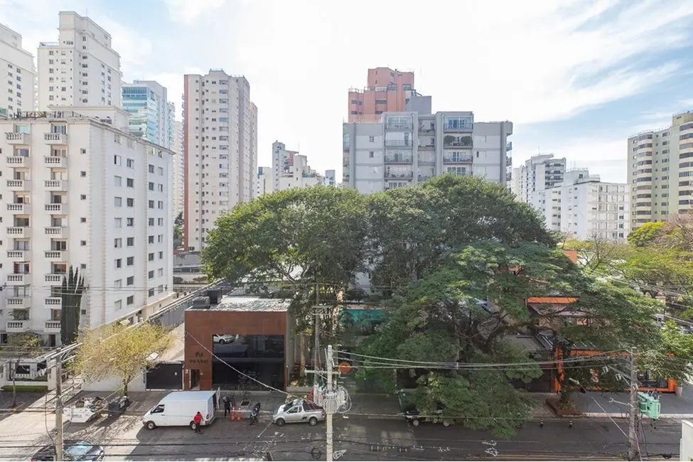 Foto 6 de Apartamento com 2 quartos à venda, 75m2 em Moema, São Paulo - SP