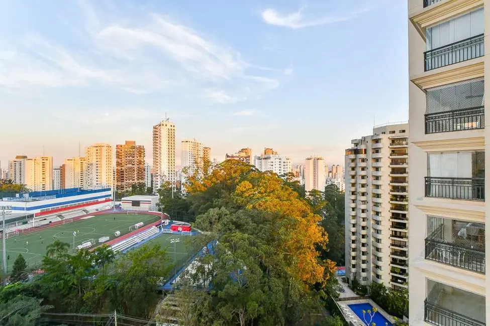 Apartamento com 4 quartos à venda, 401m2 em Vila Suzana, São Paulo - SP - imagem 2 Foto 2 de Apartamento com 4 quartos à venda, 401m2 em Vila Suzana, São Paulo - SP