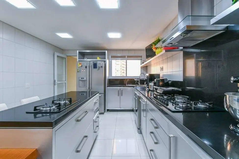 Apartamento com 4 quartos à venda, 401m2 em Vila Suzana, São Paulo - SP - imagem 8 Foto 8 de Apartamento com 4 quartos à venda, 401m2 em Vila Suzana, São Paulo - SP