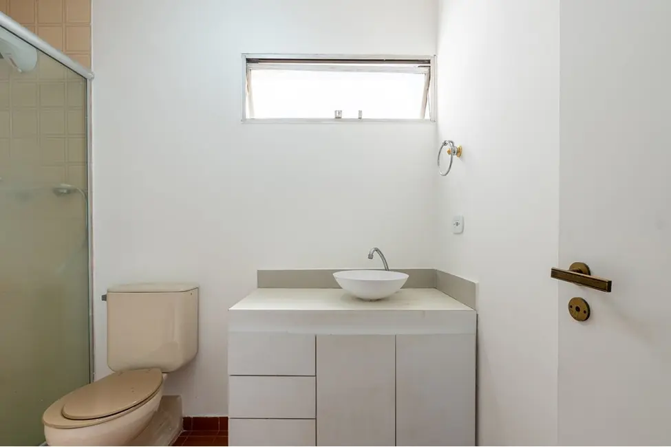 Foto 2 de Apartamento com 3 quartos à venda, 74m2 em Vila Sofia, São Paulo - SP