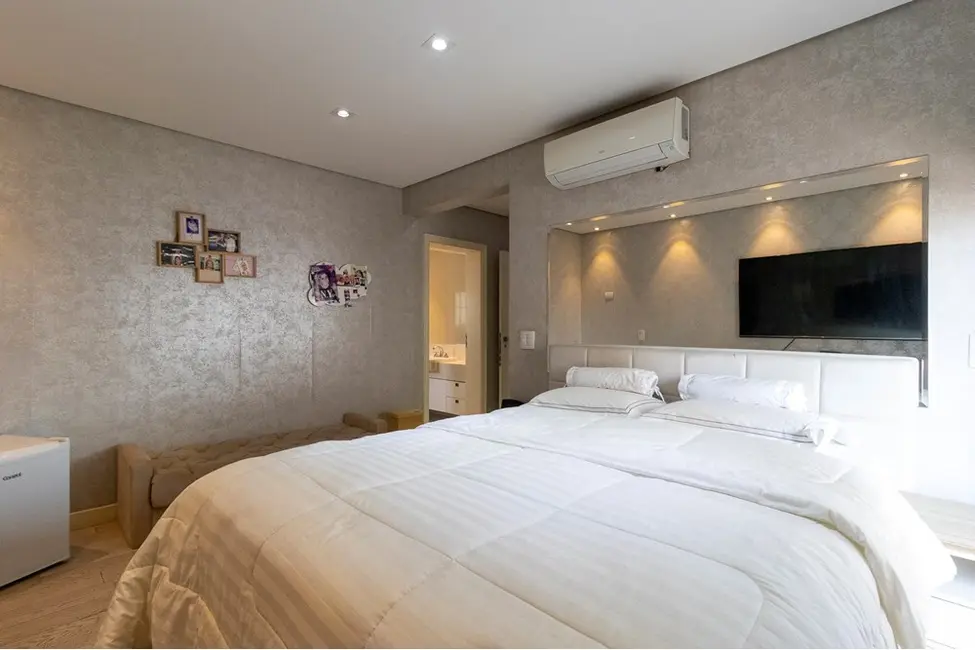 Apartamento com 4 quartos à venda, 258m2 em Cambuci, São Paulo - SP - imagem 2 Foto 2 de Apartamento com 4 quartos à venda, 258m2 em Cambuci, São Paulo - SP