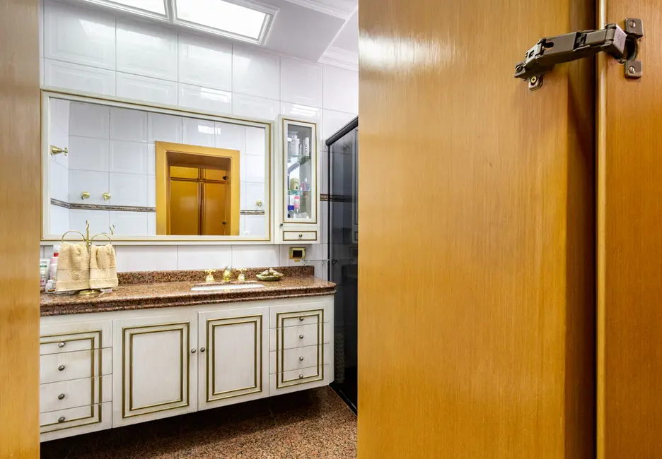 Foto 6 de Apartamento com 3 quartos à venda, 182m2 em Vila Monumento, São Paulo - SP