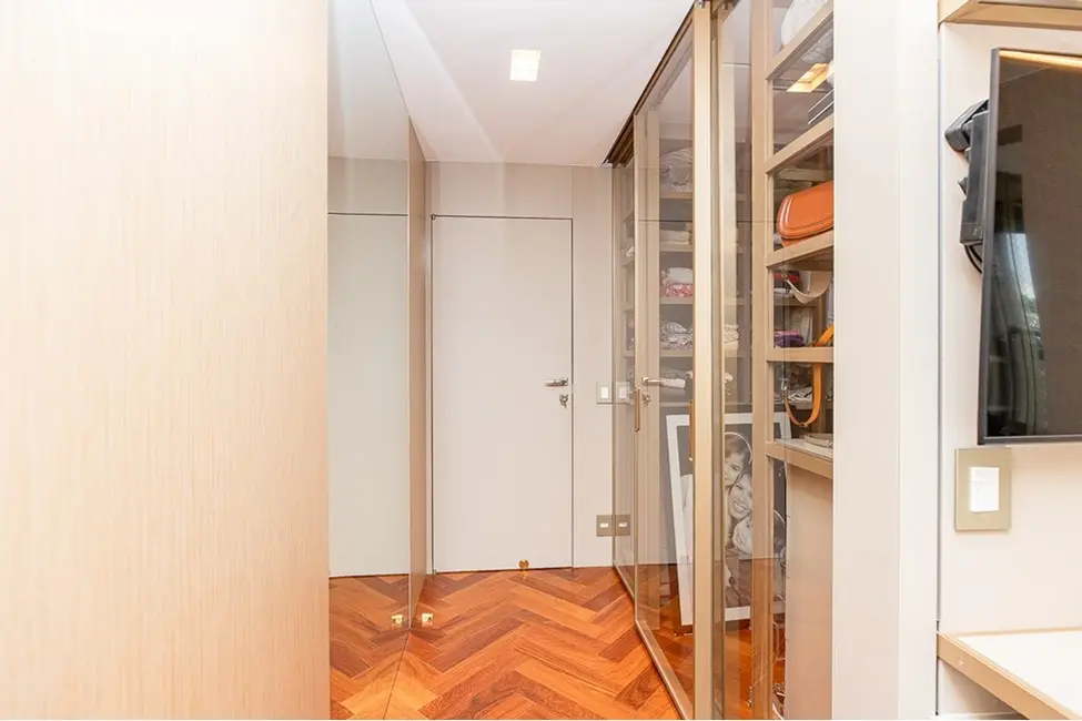 Apartamento com 3 quartos à venda, 162m2 em Moema, São Paulo - SP - imagem 7 Foto 7 de Apartamento com 3 quartos à venda, 162m2 em Moema, São Paulo - SP