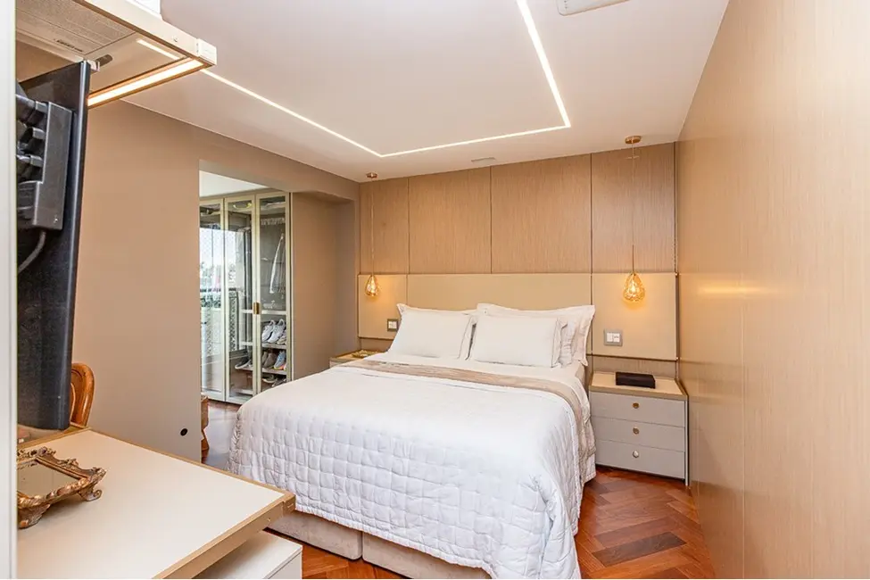 Apartamento com 3 quartos à venda, 162m2 em Moema, São Paulo - SP - imagem 4 Foto 4 de Apartamento com 3 quartos à venda, 162m2 em Moema, São Paulo - SP