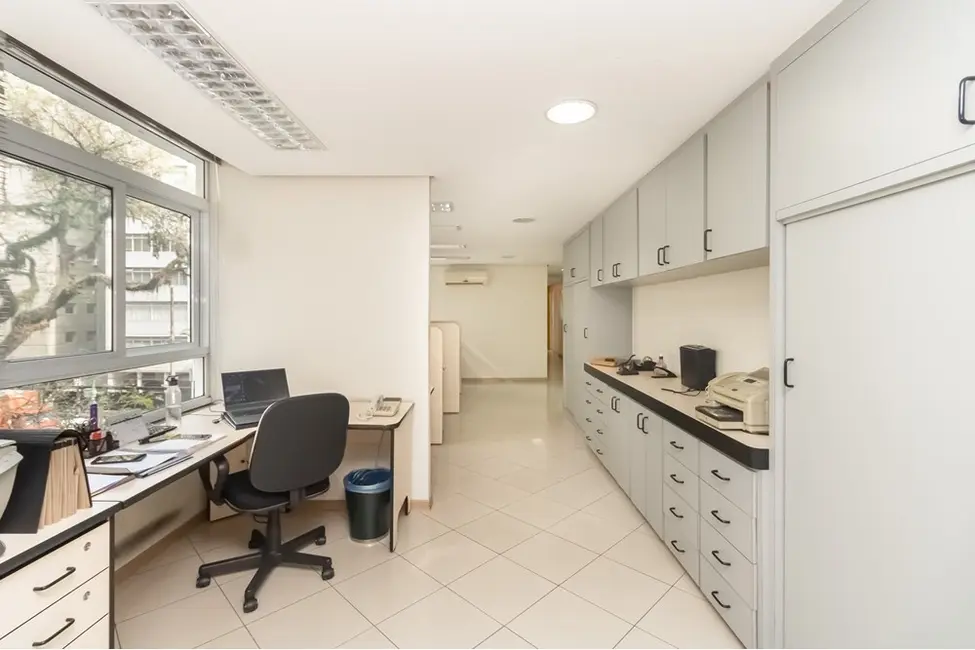 Sala Comercial à venda, 202m2 em Cerqueira César, São Paulo - SP - imagem 3 Foto 3 de Sala Comercial à venda, 202m2 em Cerqueira César, São Paulo - SP