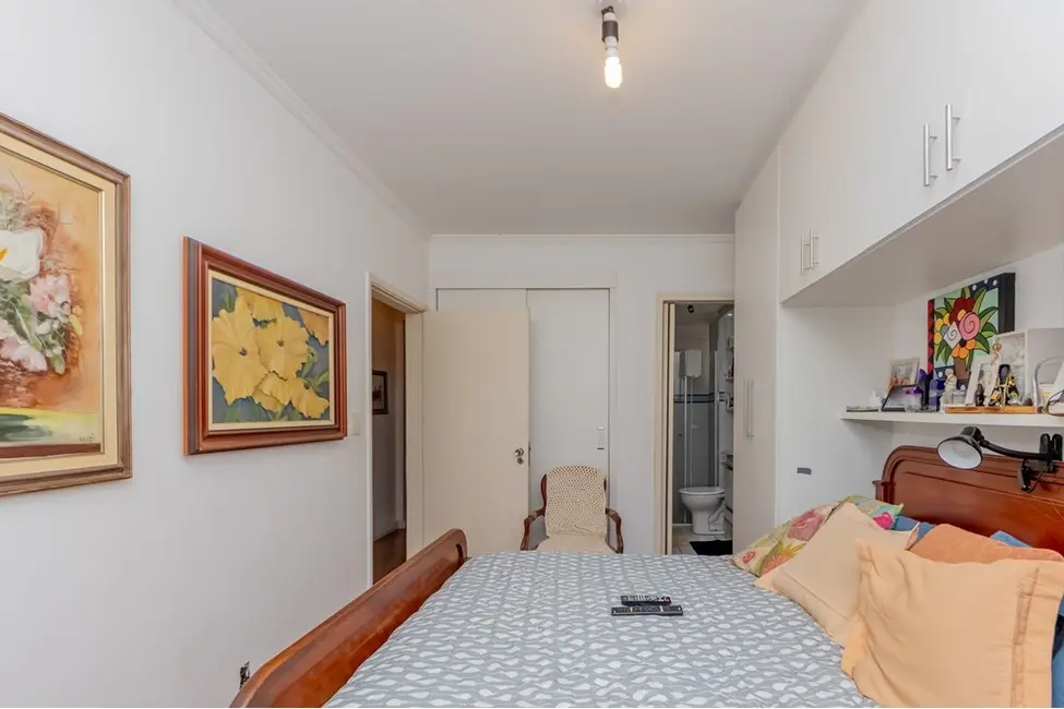 Foto 2 de Apartamento com 2 quartos à venda, 74m2 em Moema, São Paulo - SP