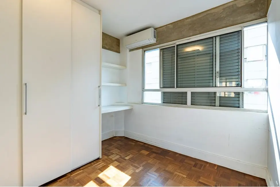Apartamento com 3 quartos à venda, 121m2 em Moema, São Paulo - SP - imagem 8 Foto 8 de Apartamento com 3 quartos à venda, 121m2 em Moema, São Paulo - SP