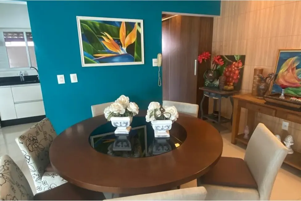 Apartamento com 3 quartos à venda, 230m2 em Centro, Balneario Camboriu - SC - imagem 4 Foto 4 de Apartamento com 3 quartos à venda, 230m2 em Centro, Balneario Camboriu - SC