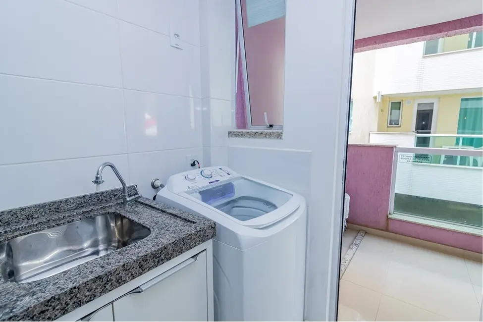 Foto 8 de Apartamento com 2 quartos à venda, 70m2 em Bombinhas - SC