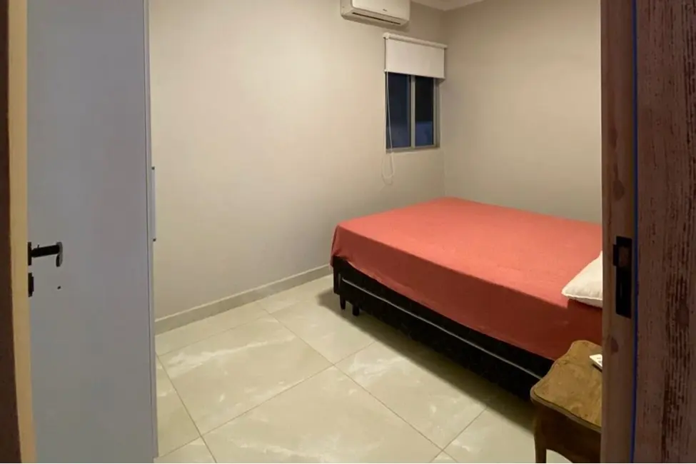 Foto 2 de Apartamento com 2 quartos à venda, 114m2 em Bombinhas - SC