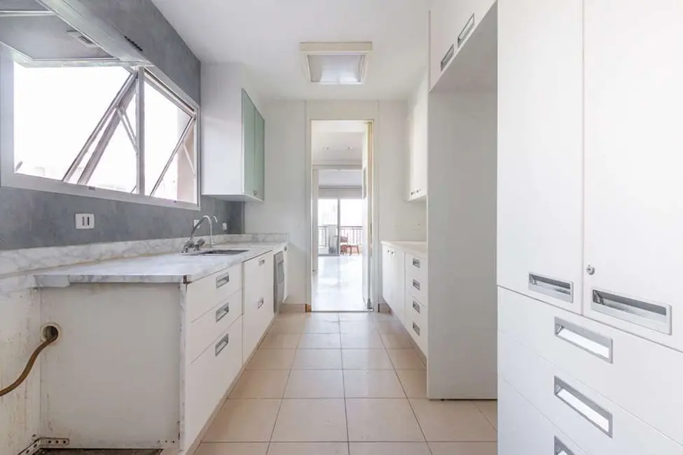 Foto 9 de Apartamento com 4 quartos à venda, 211m2 em Higienópolis, São Paulo - SP