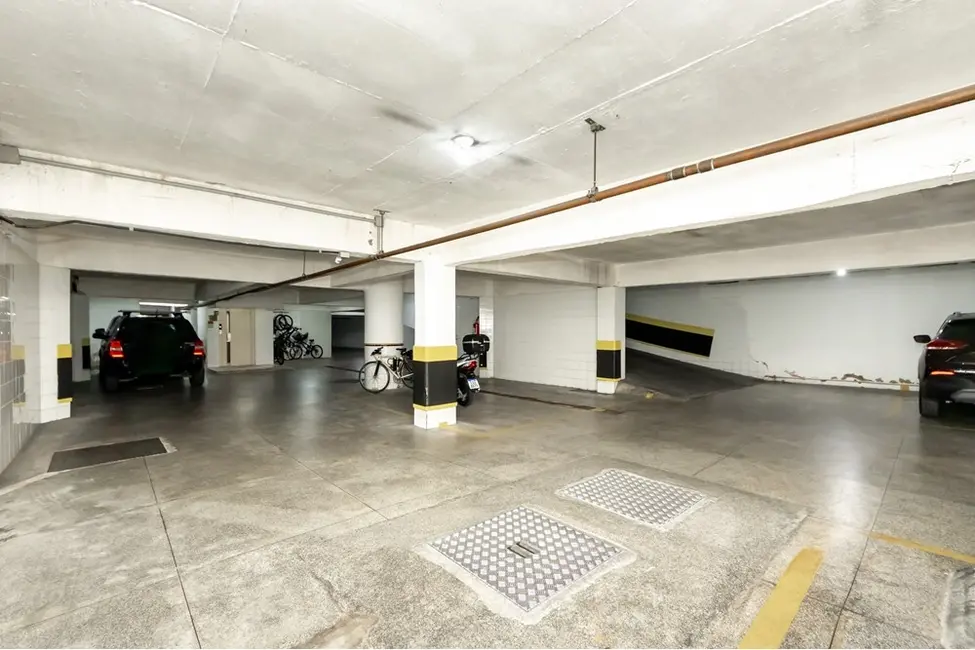 Apartamento com 3 quartos à venda, 97m2 em Moema, São Paulo - SP - imagem 3 Foto 3 de Apartamento com 3 quartos à venda, 97m2 em Moema, São Paulo - SP