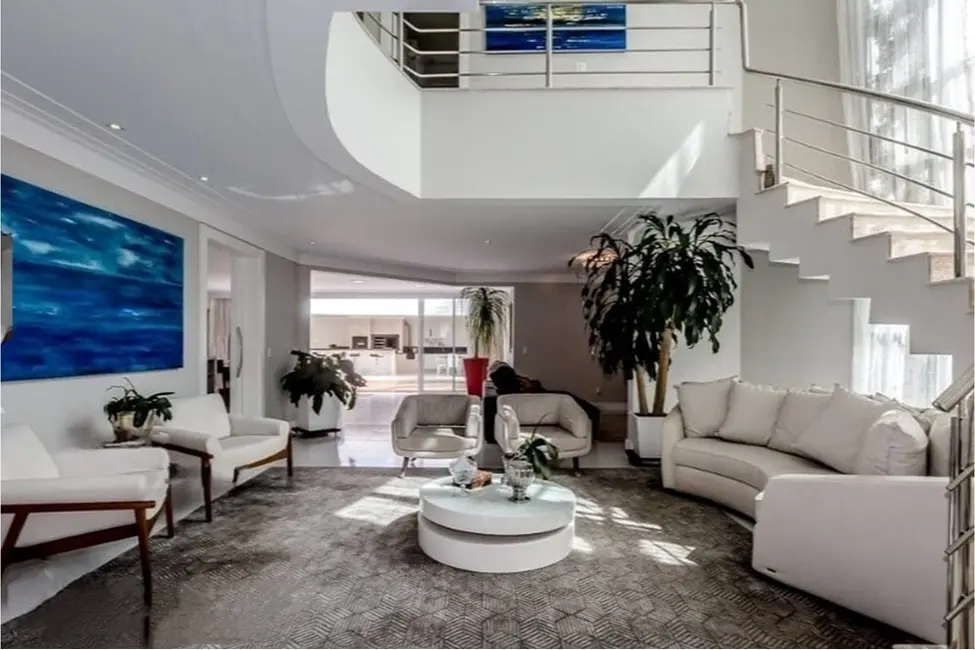 Casa com 6 quartos à venda, 482m2 em Ariribá, Balneario Camboriu - SC - imagem 3 Foto 3 de Casa com 6 quartos à venda, 482m2 em Ariribá, Balneario Camboriu - SC