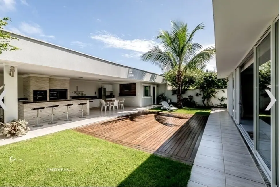 Casa com 6 quartos à venda, 482m2 em Ariribá, Balneario Camboriu - SC - imagem 4 Foto 4 de Casa com 6 quartos à venda, 482m2 em Ariribá, Balneario Camboriu - SC