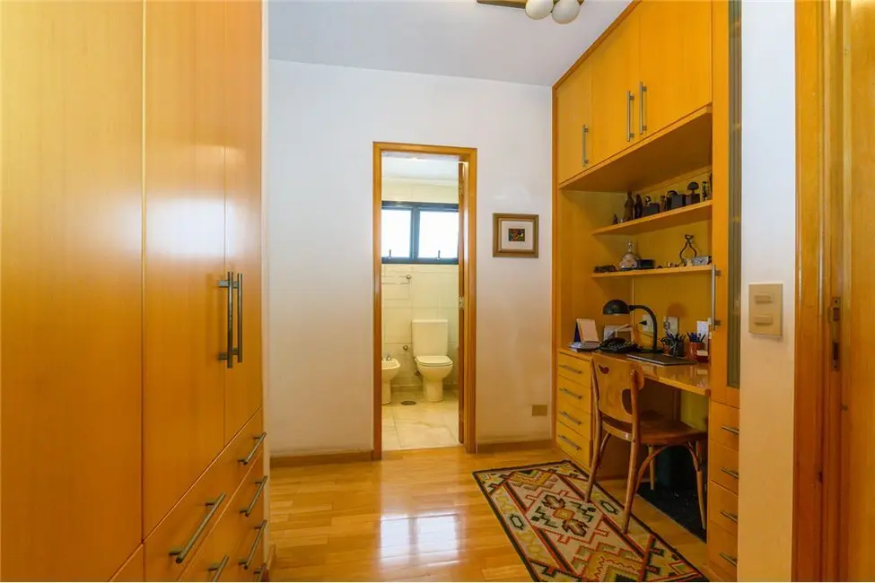 Apartamento com 3 quartos à venda, 171m2 em Perdizes, São Paulo - SP - imagem 6 Foto 6 de Apartamento com 3 quartos à venda, 171m2 em Perdizes, São Paulo - SP