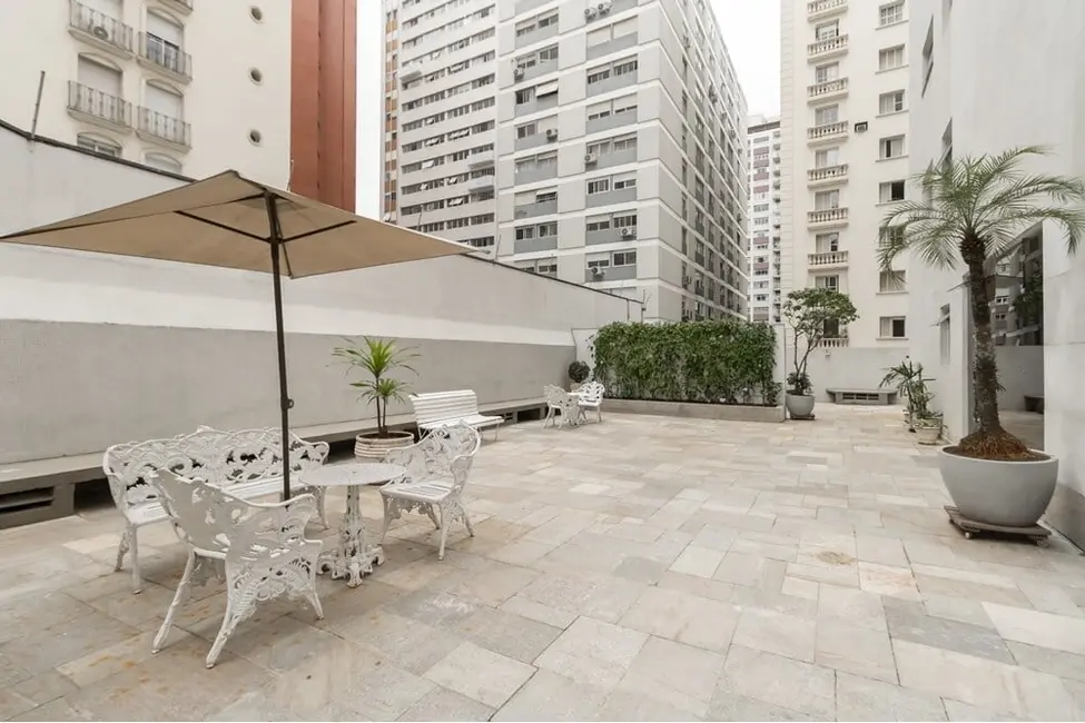 Foto 9 de Apartamento com 3 quartos à venda, 227m2 em Itaim Bibi, São Paulo - SP