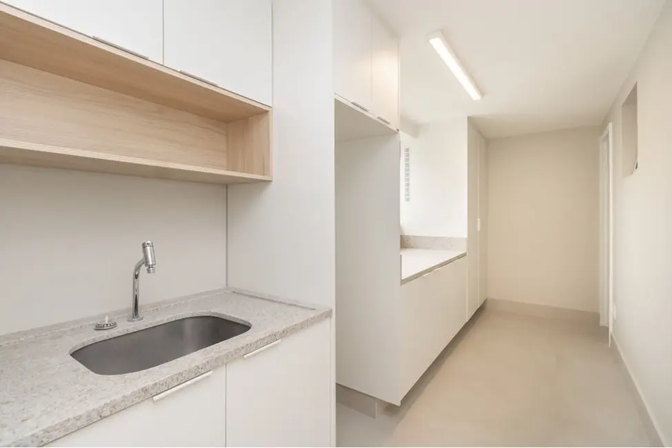 Foto 5 de Apartamento com 3 quartos à venda, 227m2 em Itaim Bibi, São Paulo - SP