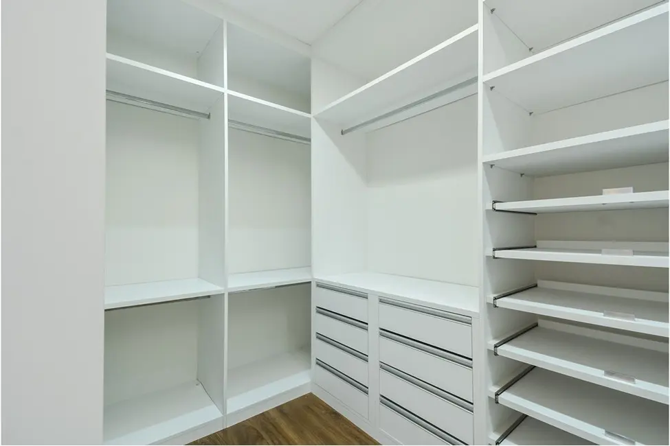 Apartamento com 3 quartos à venda, 157m2 em Vila Nova Conceição, São Paulo - SP - imagem 8 Foto 8 de Apartamento com 3 quartos à venda, 157m2 em Vila Nova Conceição, São Paulo - SP