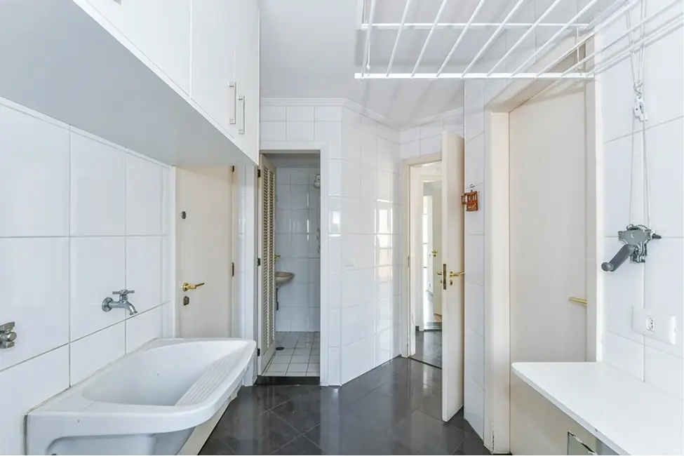 Foto 4 de Apartamento com 3 quartos à venda, 184m2 em Vila Suzana, São Paulo - SP