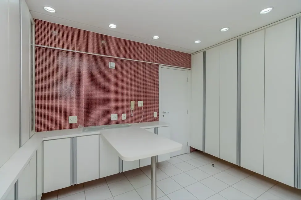 Apartamento com 3 quartos à venda, 184m2 em Real Parque, São Paulo - SP - imagem 4 Foto 4 de Apartamento com 3 quartos à venda, 184m2 em Real Parque, São Paulo - SP