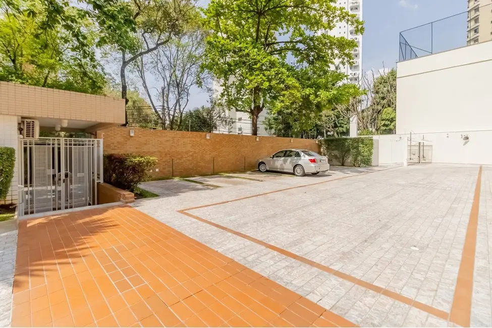 Apartamento com 3 quartos à venda, 184m2 em Real Parque, São Paulo - SP - imagem 9 Foto 9 de Apartamento com 3 quartos à venda, 184m2 em Real Parque, São Paulo - SP