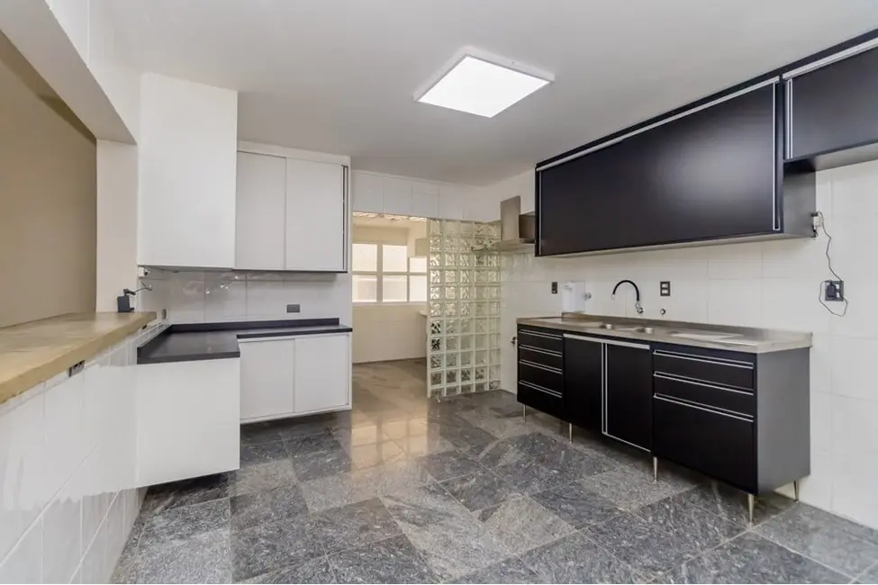 Apartamento com 3 quartos à venda, 112m2 em Vila Madalena, São Paulo - SP - imagem 5 Foto 5 de Apartamento com 3 quartos à venda, 112m2 em Vila Madalena, São Paulo - SP