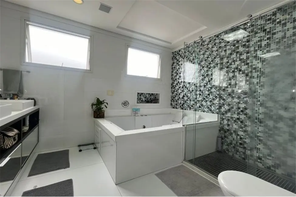 Casa de Condomínio com 4 quartos à venda, 711m2 em Parque Terra Nova II, Sao Bernardo Do Campo - SP - imagem 5 Foto 5 de Casa de Condomínio com 4 quartos à venda, 711m2 em Parque Terra Nova II, Sao Bernardo Do Campo - SP